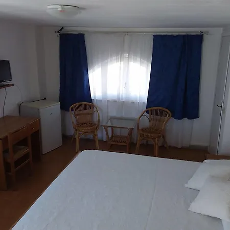 Orpheus Готель Джардіні-Наксос