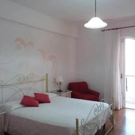 Hotel Orpheus 2*