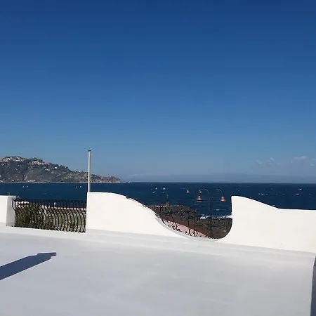 Orpheus Otel 2*